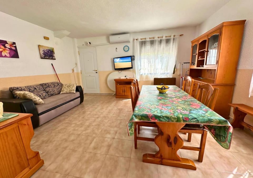 Casa Arena: A Pasos de la Playa Apartment in Torre La Mata