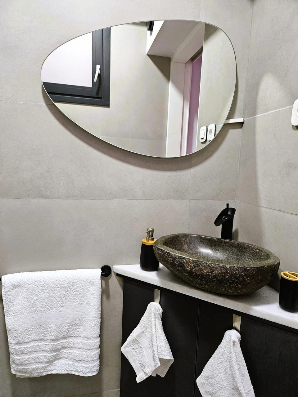 Bathroom, towels