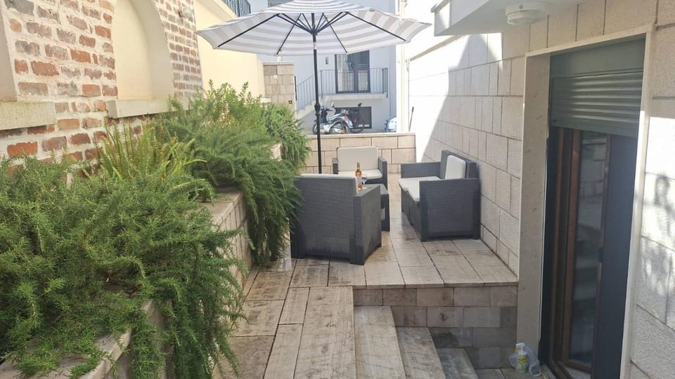 Apartman Doknić Apartment in Kotor Municipality