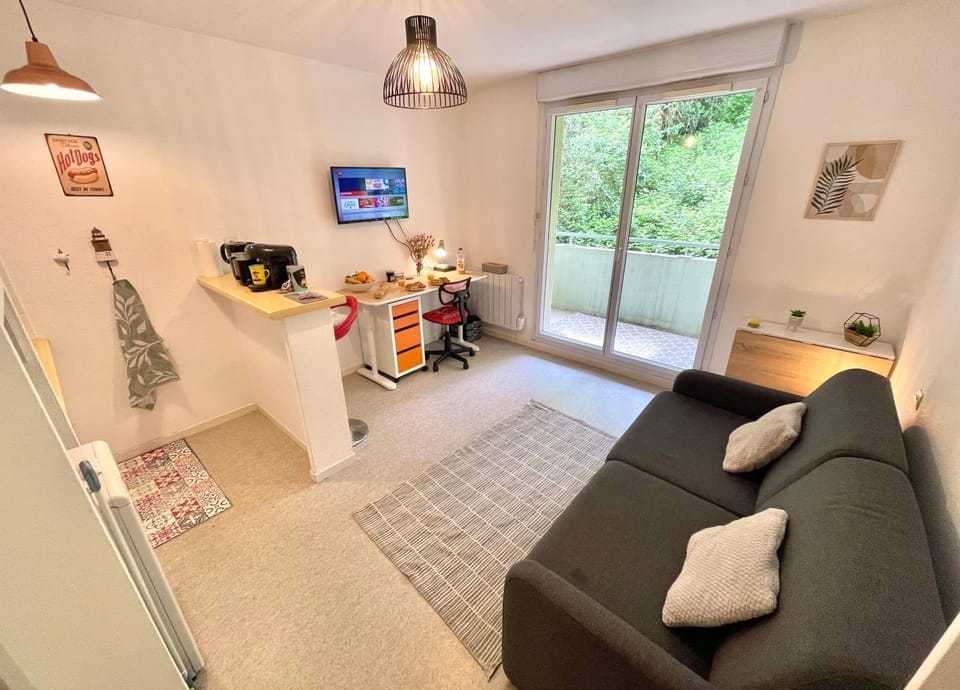 TV and multimedia, Living room, Seating area