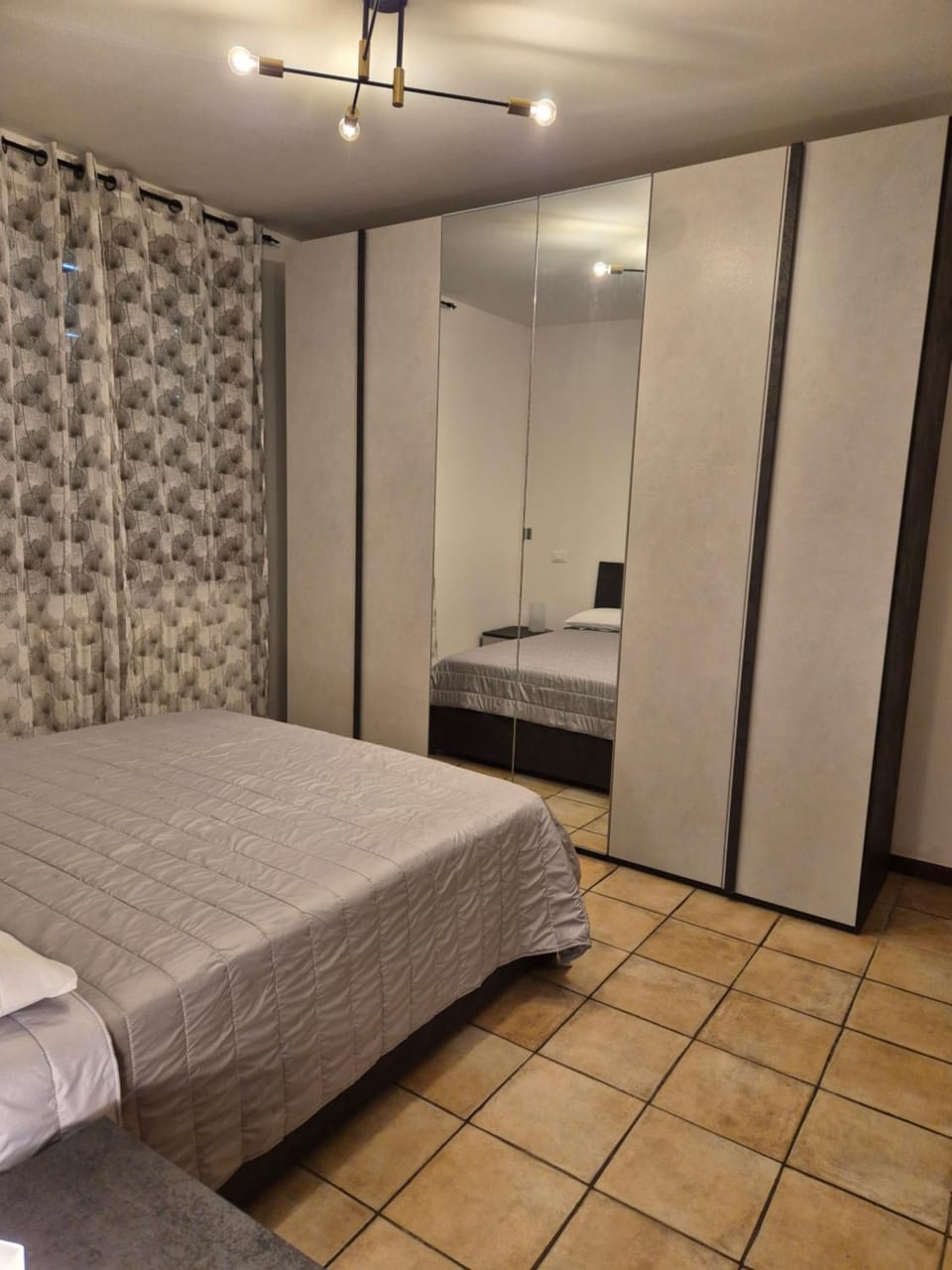 Bed, Photo of the whole room, Bedroom, wardrobe