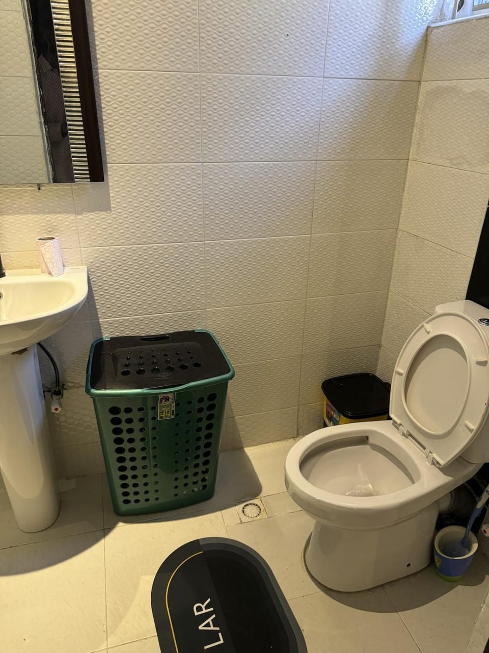 Luxury 2 BR Apt Free Parking, in a Secure Estate Apartment in Lagos, Nigeria