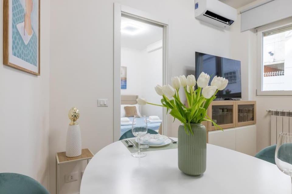NOSTROMONDO-Elegant Suite with patio in Monti Parioli Apartment in Rome
