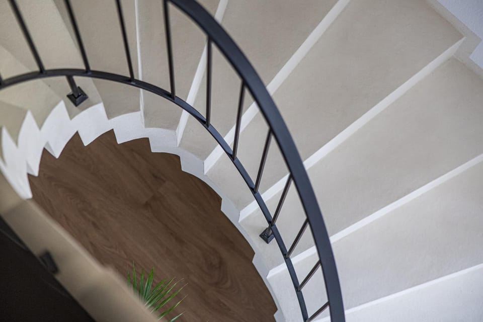 Area and facilities, Area and facilities