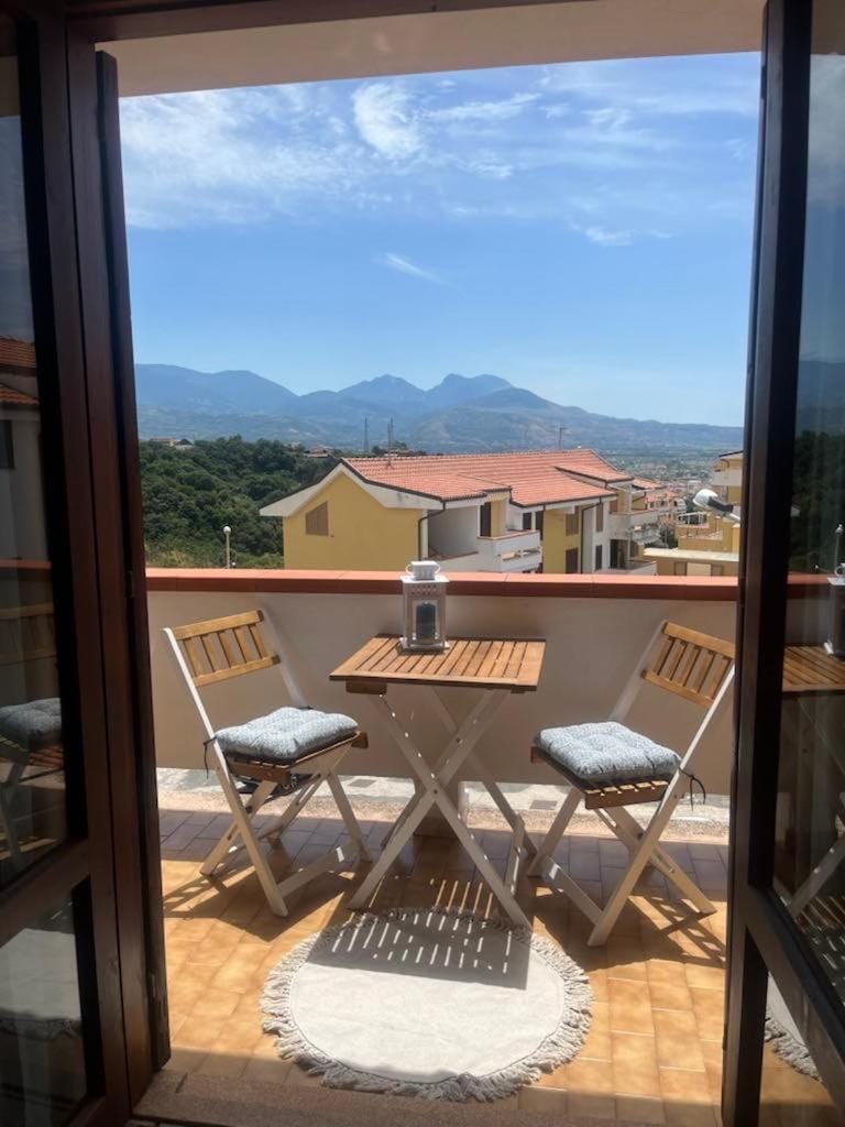 Day, Natural landscape, View (from property/room), Balcony/Terrace, Mountain view, Street view