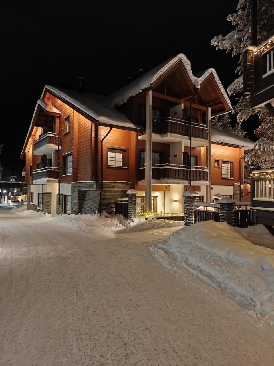 Property building, Night, Neighbourhood, Winter, Street view