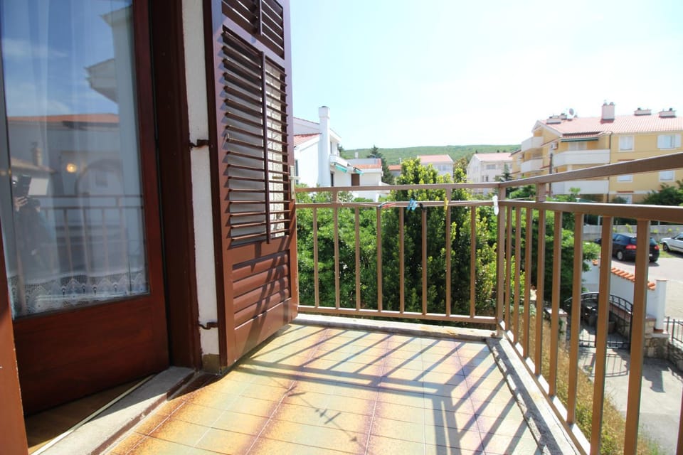 Property building, Day, View (from property/room), Balcony/Terrace