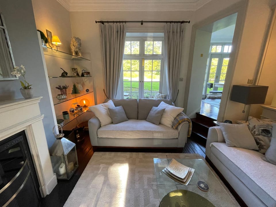 Rose Garden Lodge House in County Kilkenny