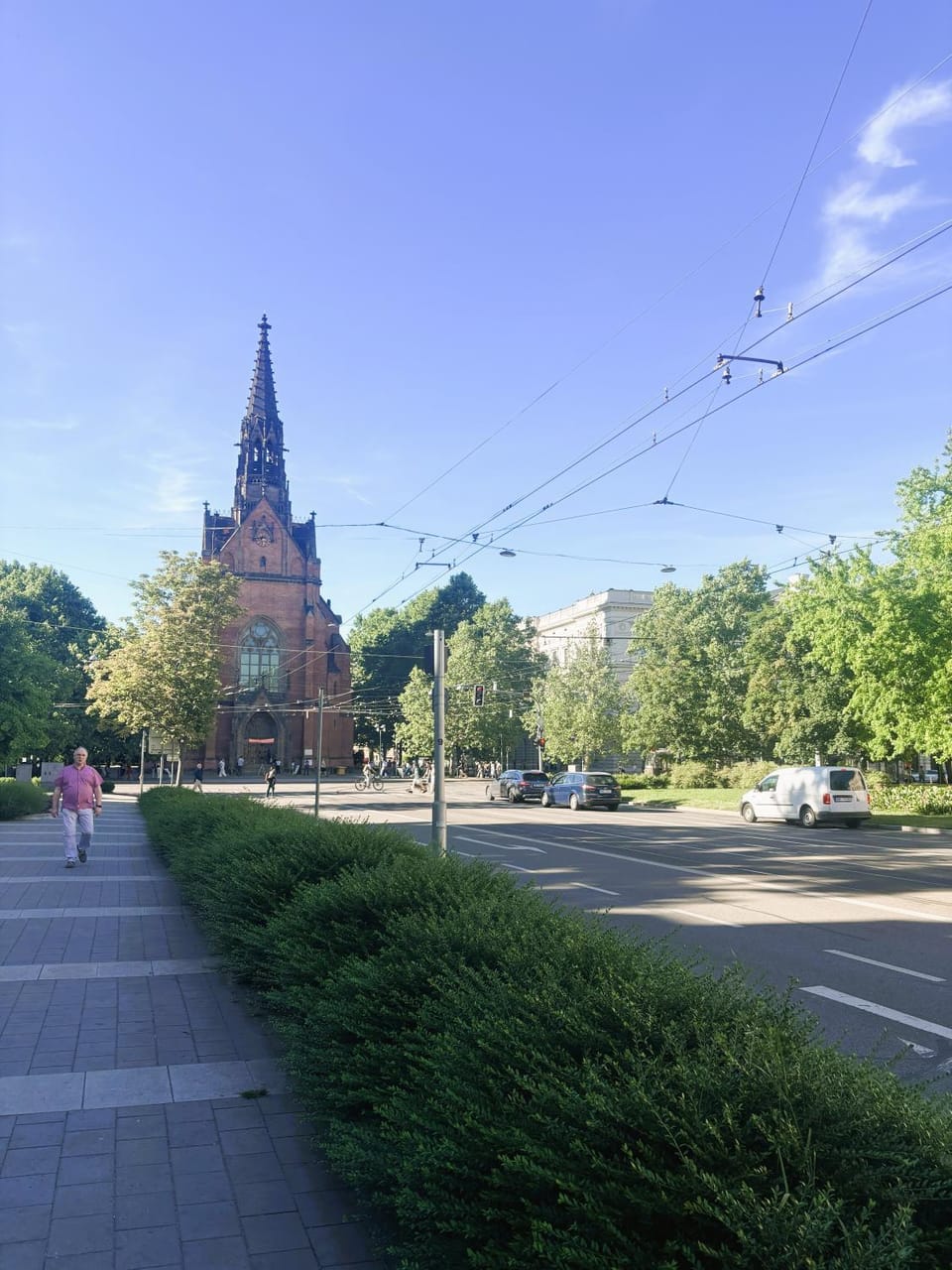 Nearby landmark, Off site, Day, Neighbourhood, Natural landscape, Location