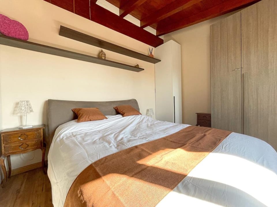 The Urban Nest 2, Spacious, wifi and near the red metro Apartment in Milan