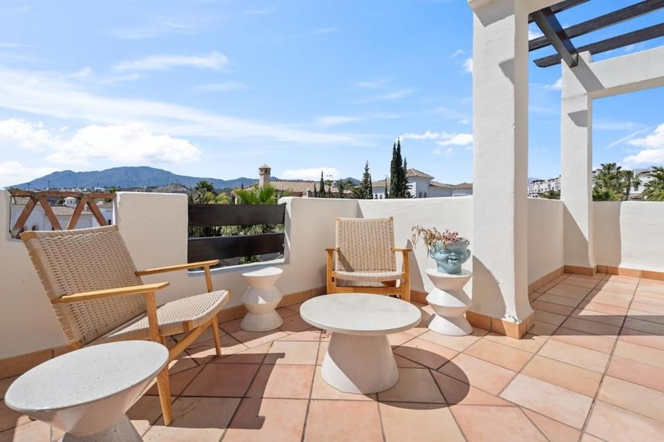 Modern Duplex Penthouse in gated complex RDR487 Apartment in Costa del Sol