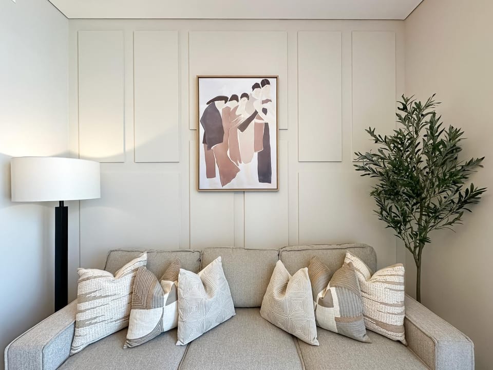 Trophy-Live in Style Artistic Flair Unit Apartment in Dubai