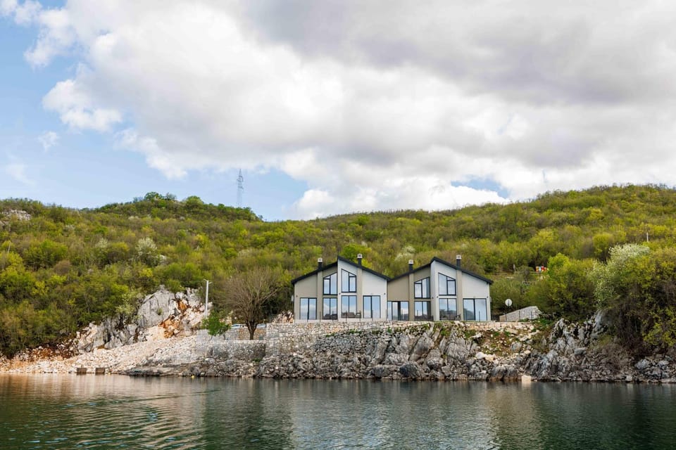 Property building, Lake view