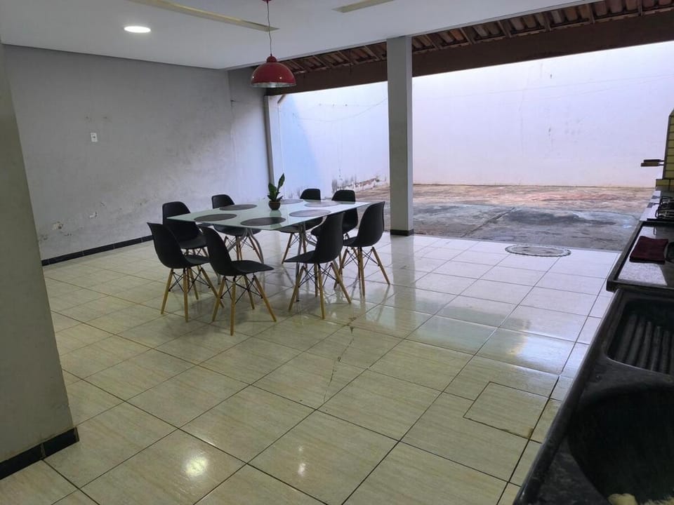Casa Grande com área Gourmet e Garagem Villa in Montes Claros