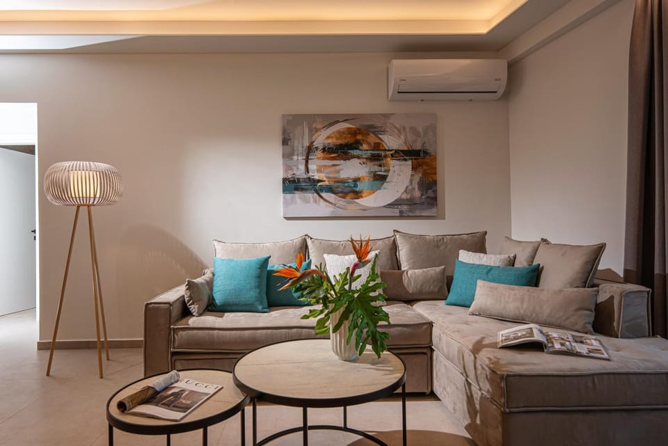 Living room, Seating area, air conditioner
