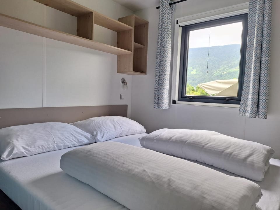 Bed, Day, Bedroom