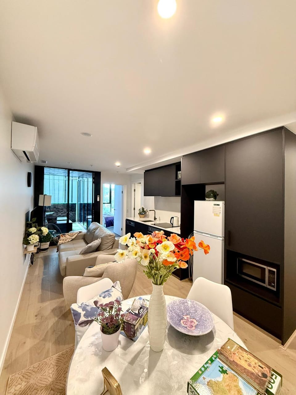 Heart of CBD Stylish 2BR Apt-Quiet-pool-view-BBQ Apartment in Canberra