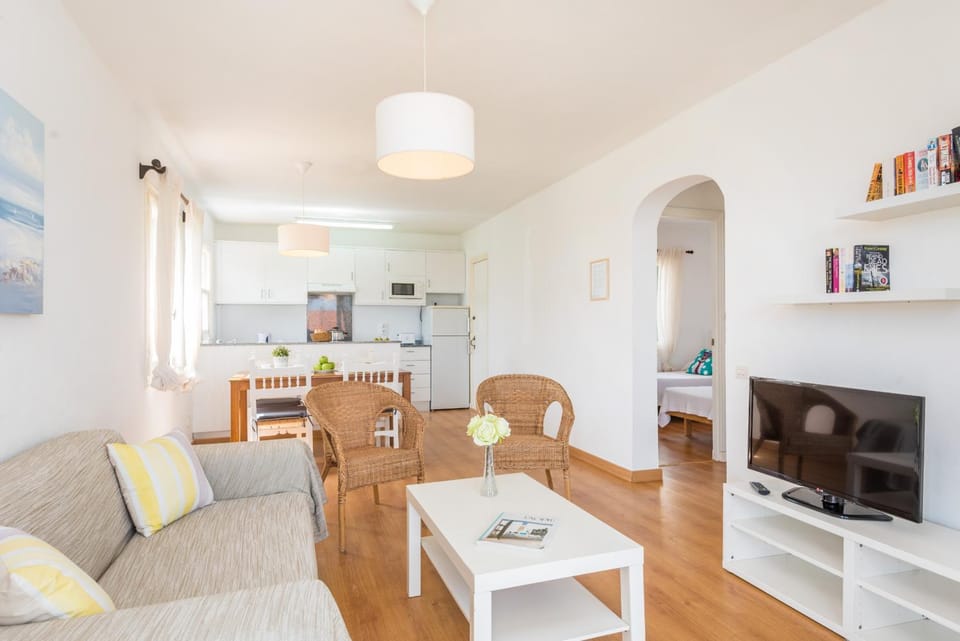 Apartamento Es Jardi by Escape Home Apartment in Arenal d'en Castell