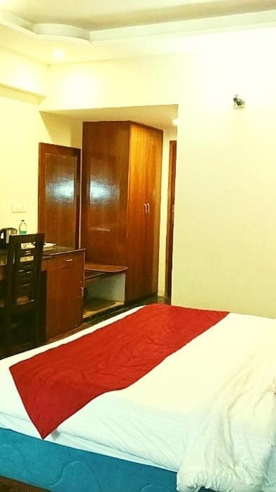 Mpple Mount View Hotel in Manali