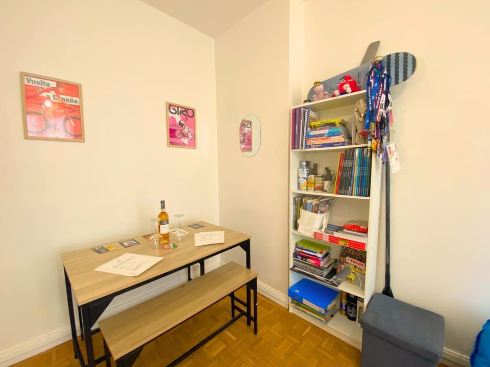 People, Activities, Winter, Library, Entertainment, Location, dishwasher, furniture, soundproof, washing machine