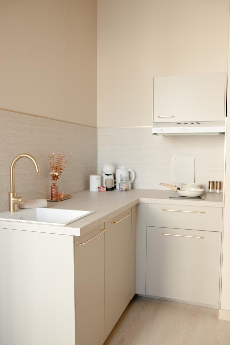Studio meublé Le Refuge doré avec Netflix Apartment in Grand Est