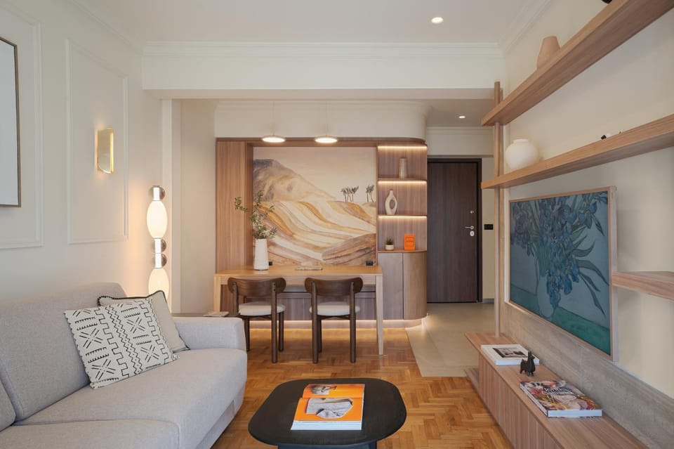 Living room, Seating area, Dining area