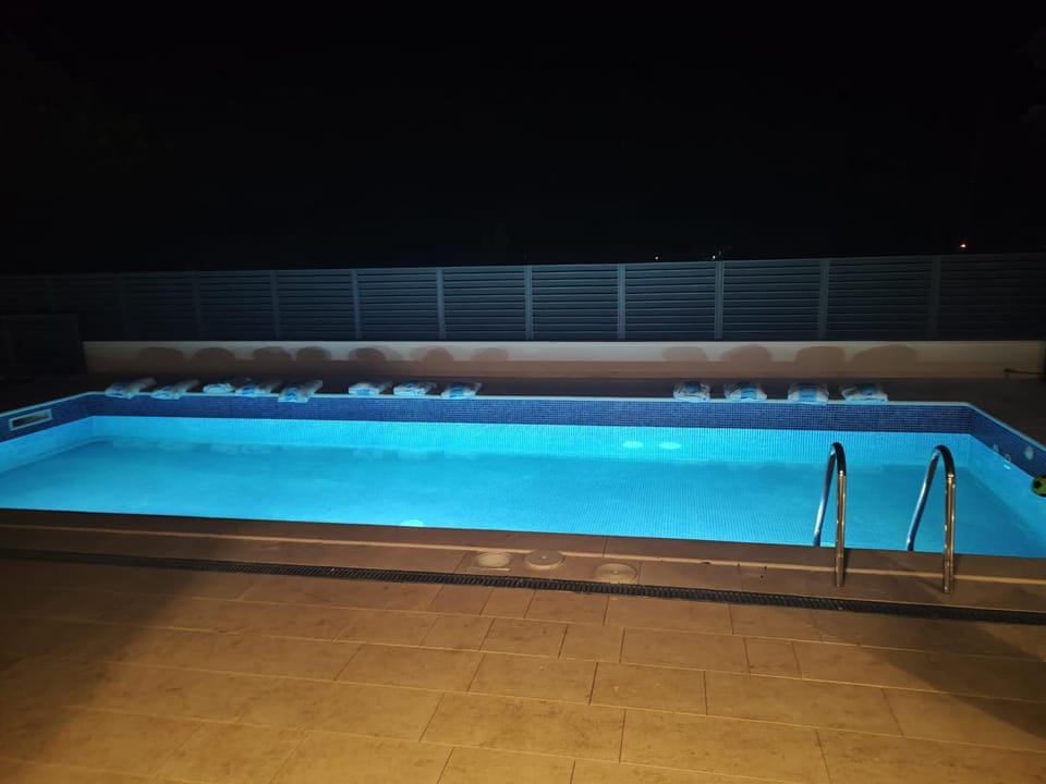 Sunset Villa Aves with Pool, Gym and Sauna, Sea view Villa in Split-Dalmatia County