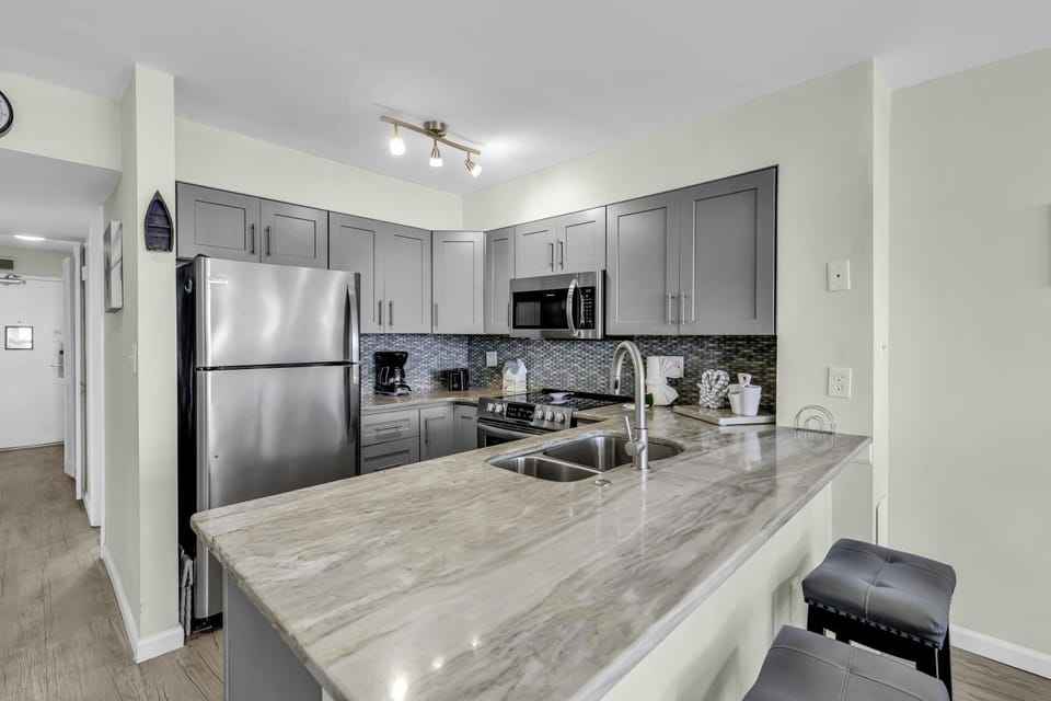 Kitchen or kitchenette