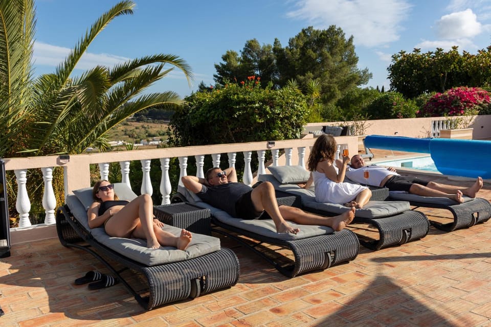 Natural landscape, Seating area, Swimming pool, group of guests, sunbed