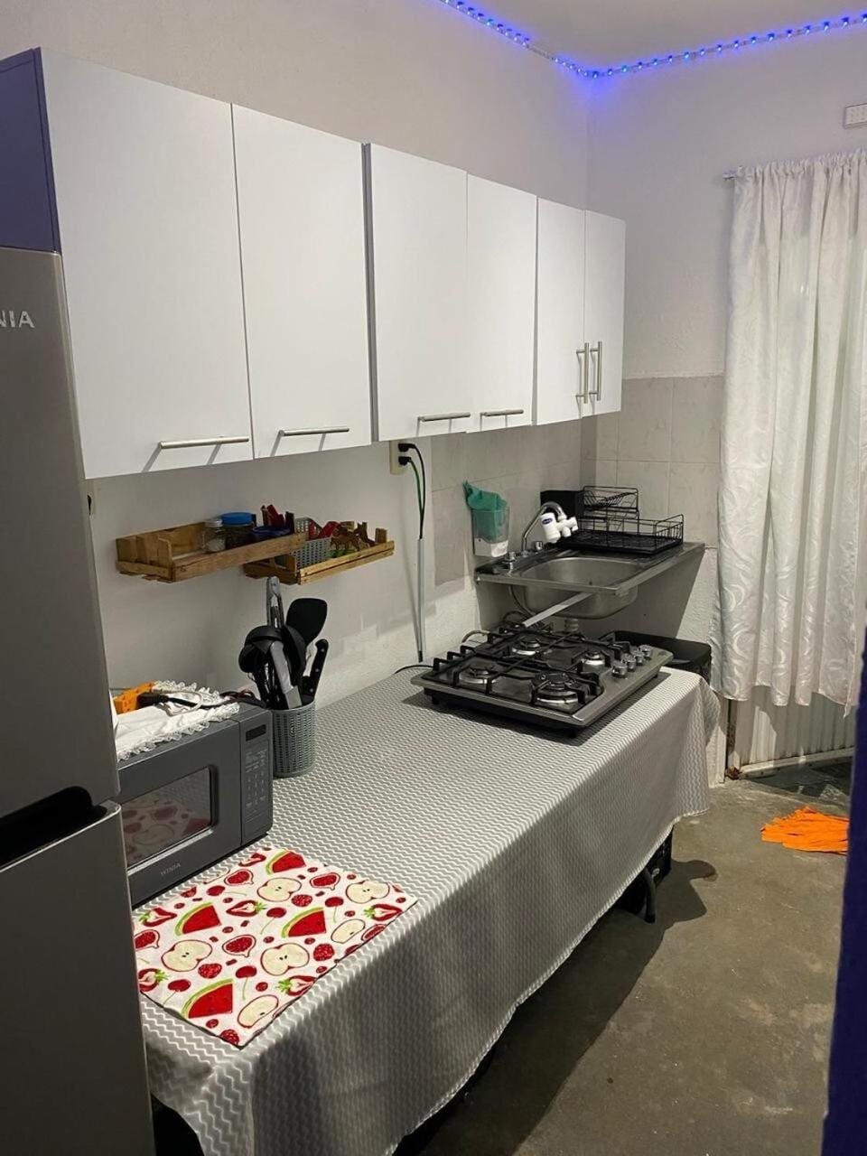 Entire place 24 7 services, up to 4 occupants Apartment in Leon