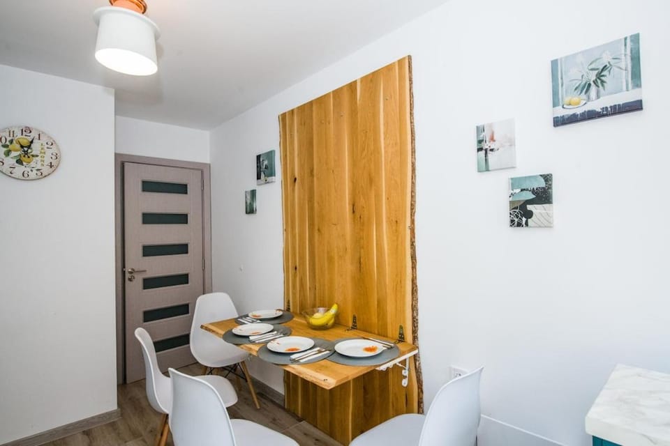 Cozy 2BDRM near University & Free Street Parking Apartment in Veliko Tarnovo