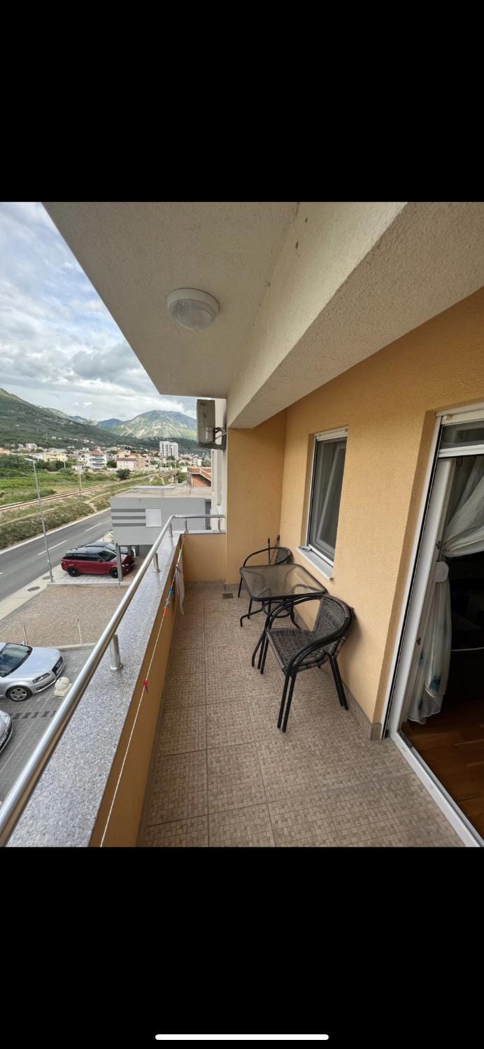 Stan na dan Bar Apartment in Montenegro