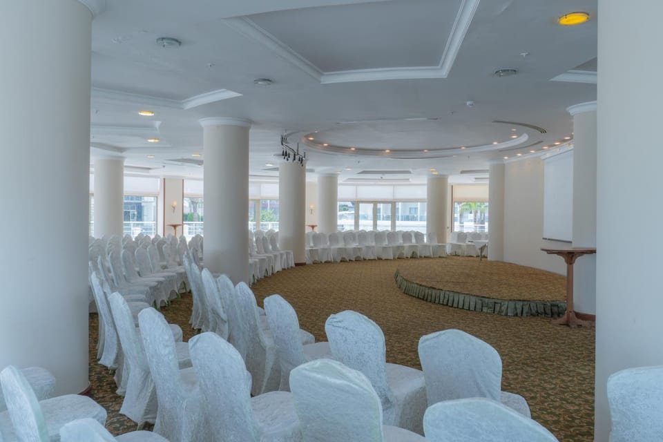 Meeting/conference room
