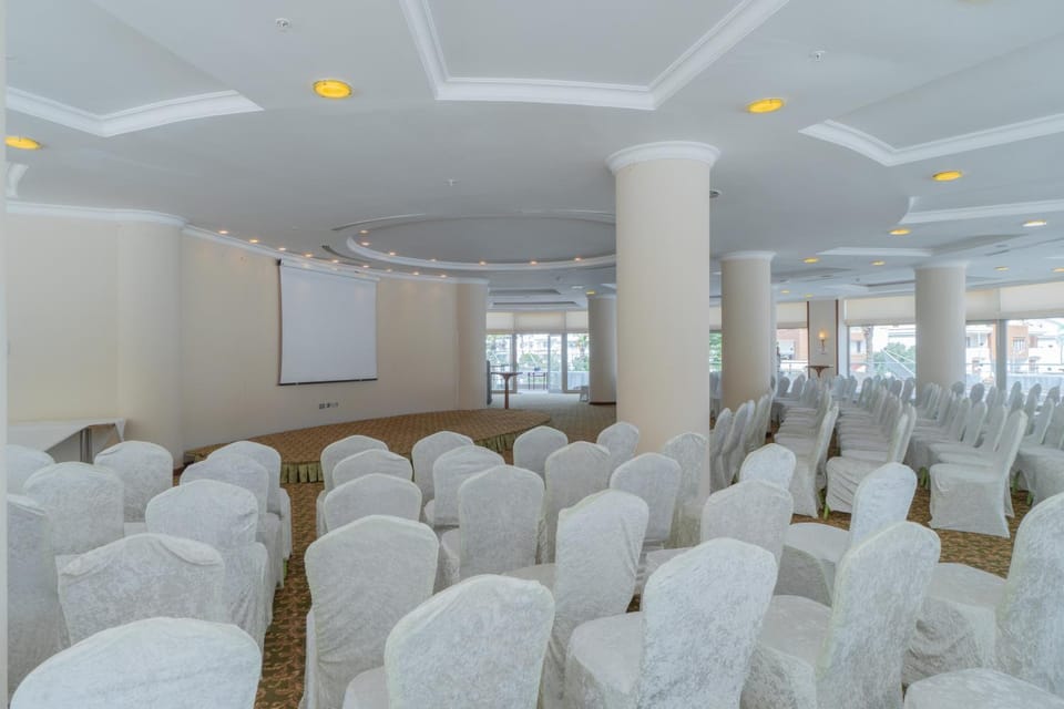 Meeting/conference room