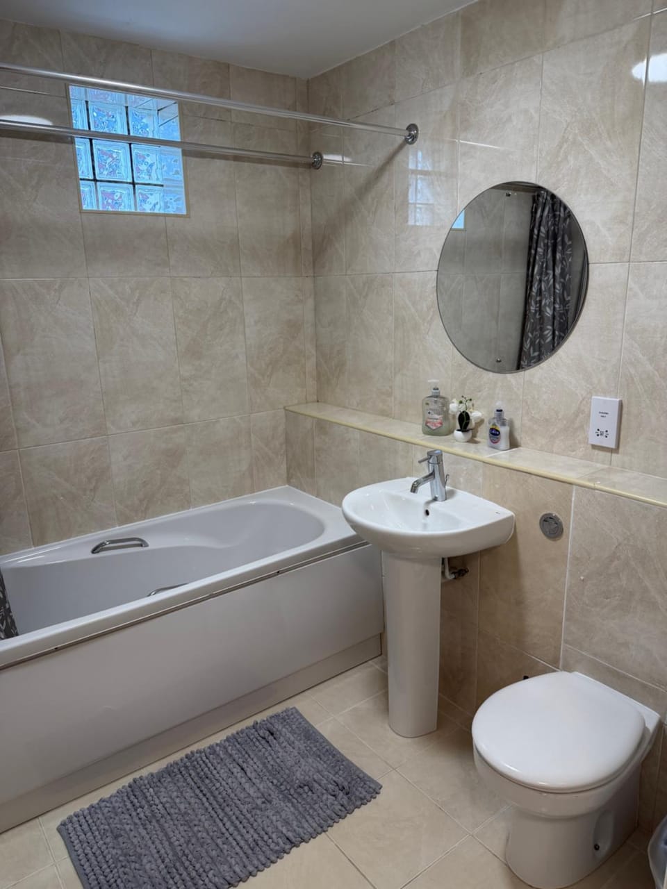 Shower, Toilet, Bathroom, Bath