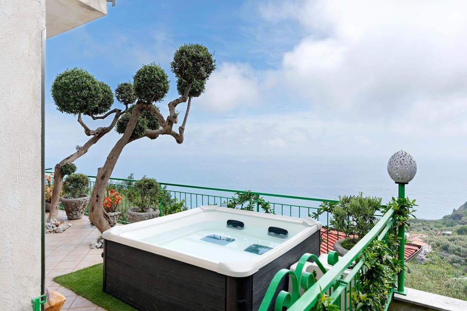 Ulivello House Sea View Apartment in Campania