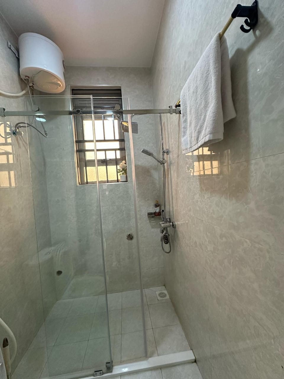 Luxury Feels Kulambilo Apartment in Kampala