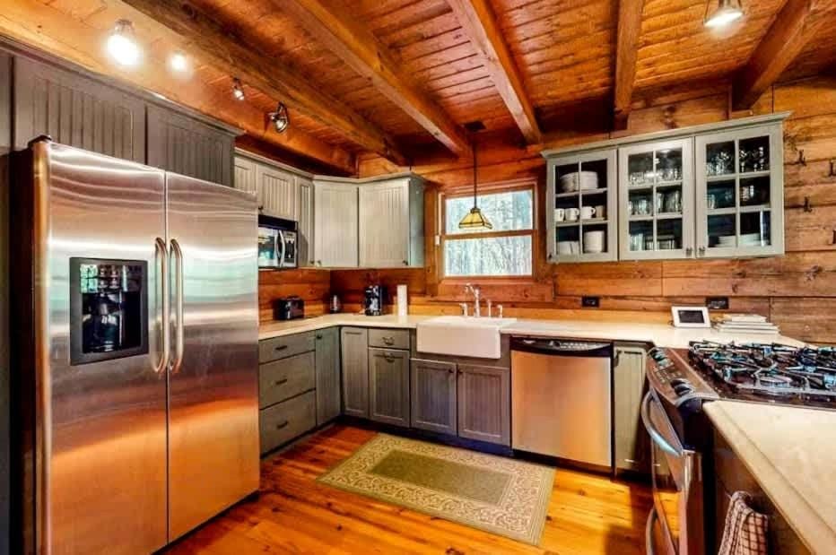 Lake Lure Living House in Lake Lure