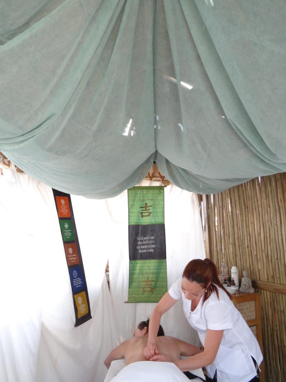 People, Massage, Massage, Spa and wellness centre/facilities