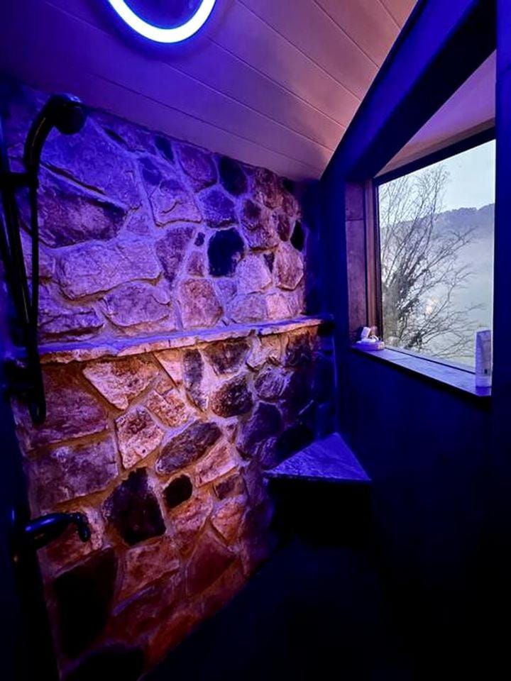 Riverside Luxury: Fully Equipped Cabin with Outstanding Views in Emlenton, PA Cabin in Allegheny River