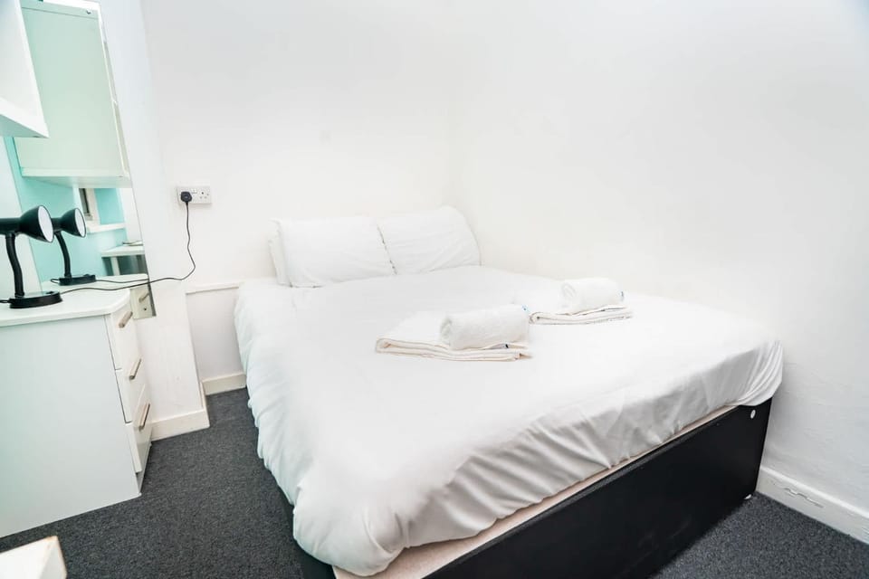 Budget En-suite Room in Coventry City Centre Inn in Coventry