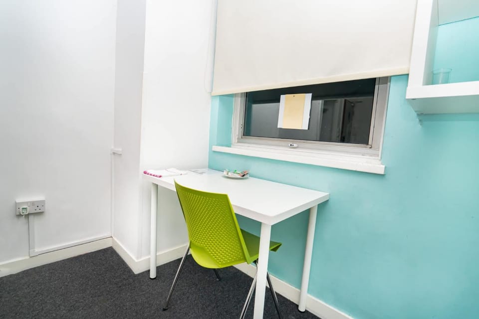 Budget En-suite Room in Coventry City Centre Inn in Coventry