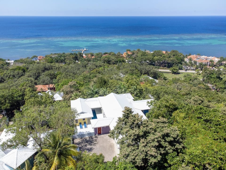 Casa Afortunada home House in Bay Islands Department