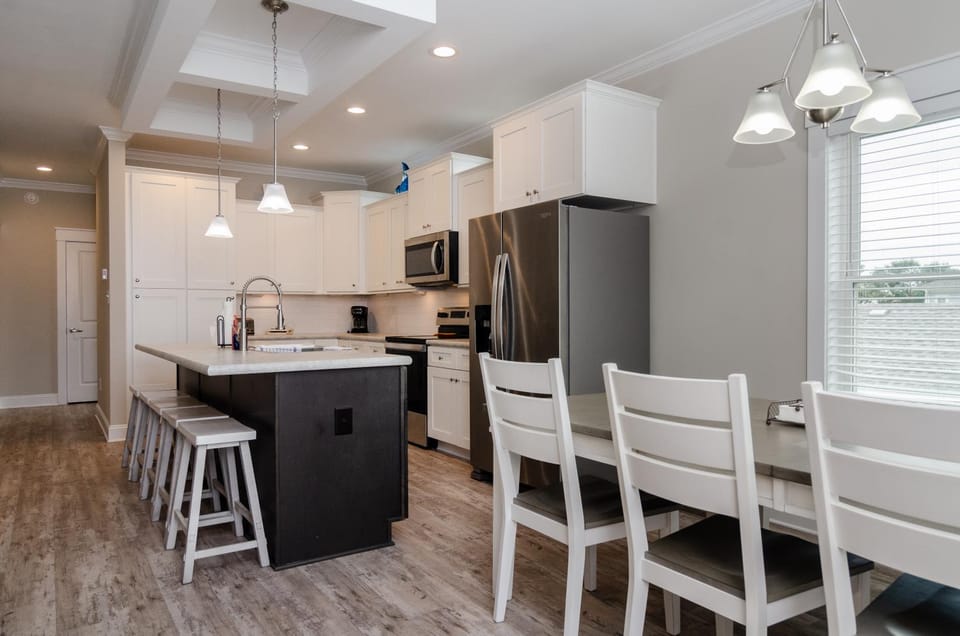 Thalassa by Bryant Real Estate House in Carolina Beach