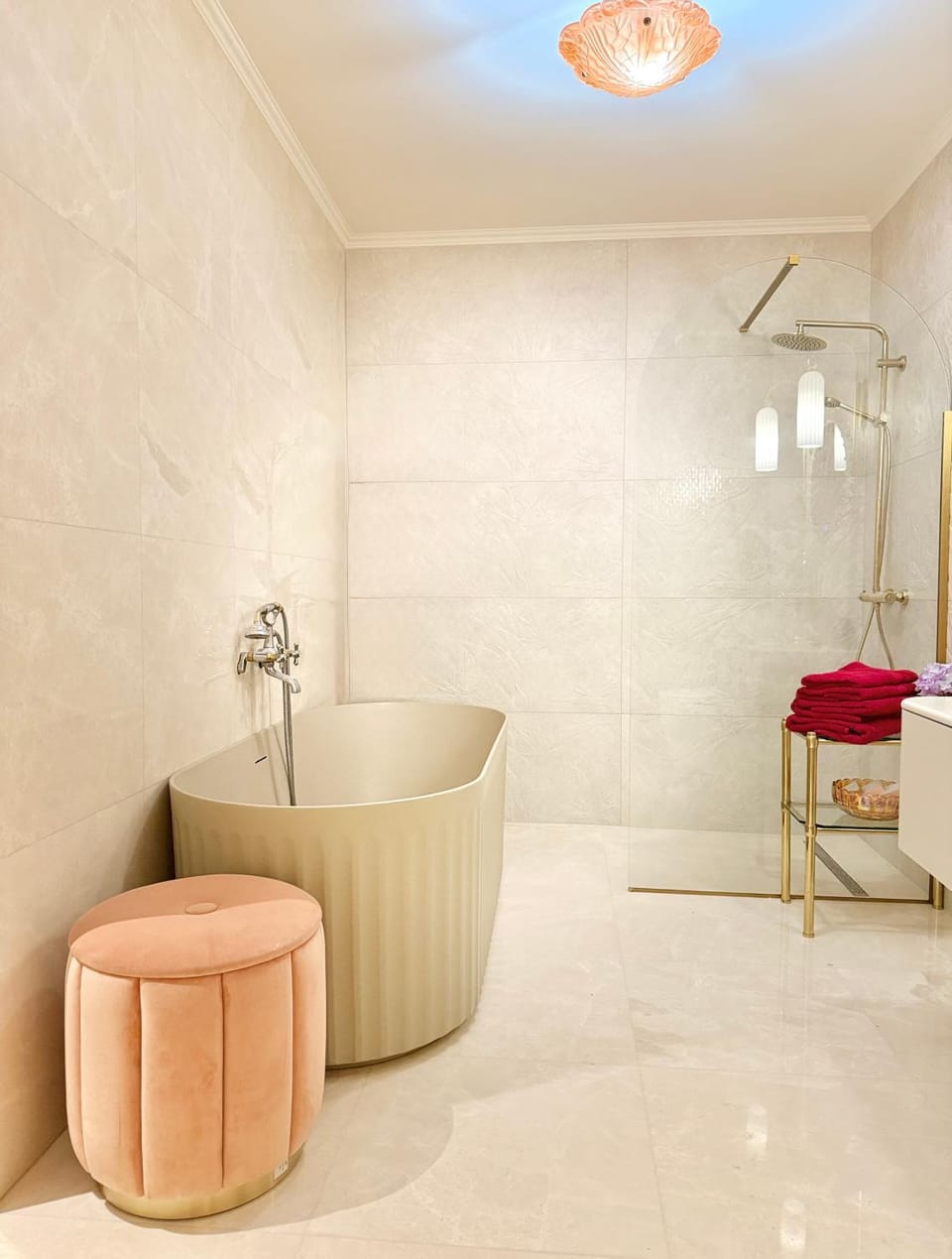 Monaco 2bdr luxury apartment, private garden&pool Apartment in Monaco