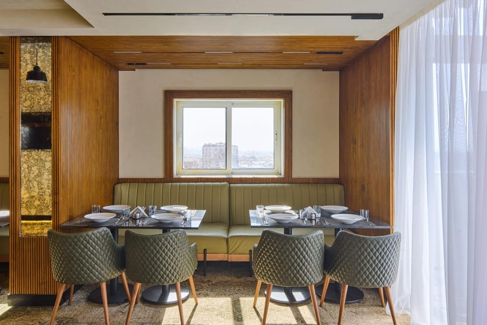 Dining area, Internal: Not applicable to any particular room