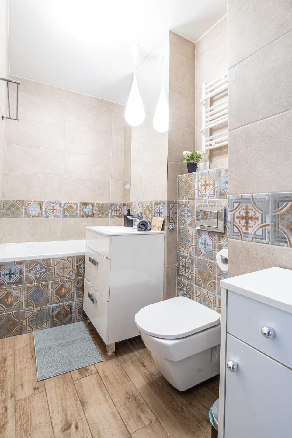 Toilet, Bathroom, Bath