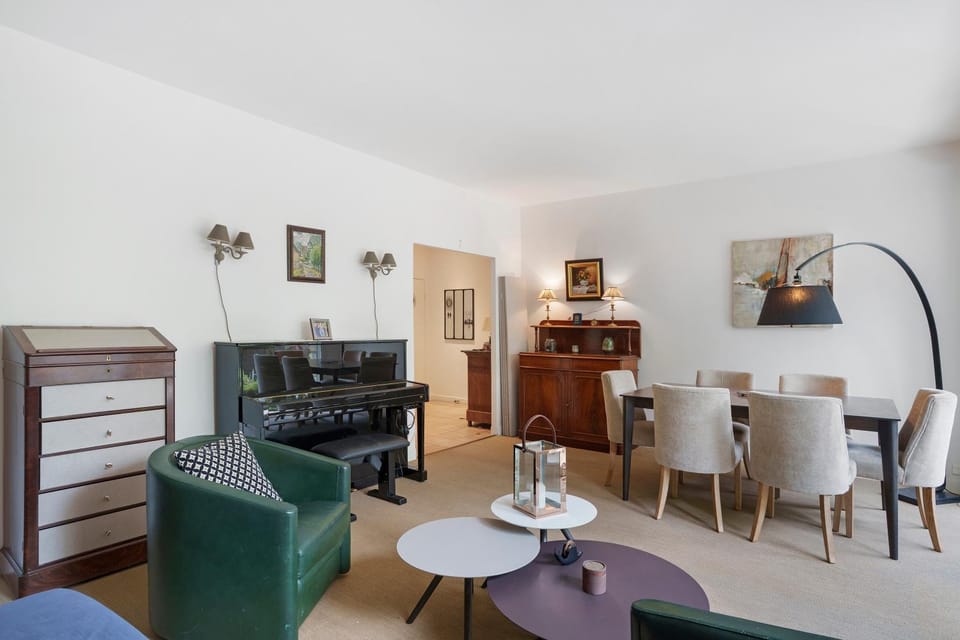 Property building, Living room