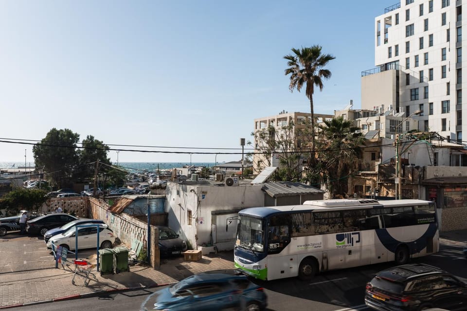 Neighbourhood, Sea view, Street view