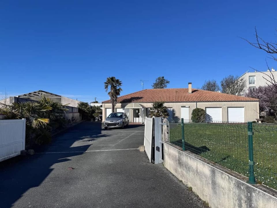 Dunes Apart-Hotel - Kiwi Residence Apartment in Nouvelle-Aquitaine
